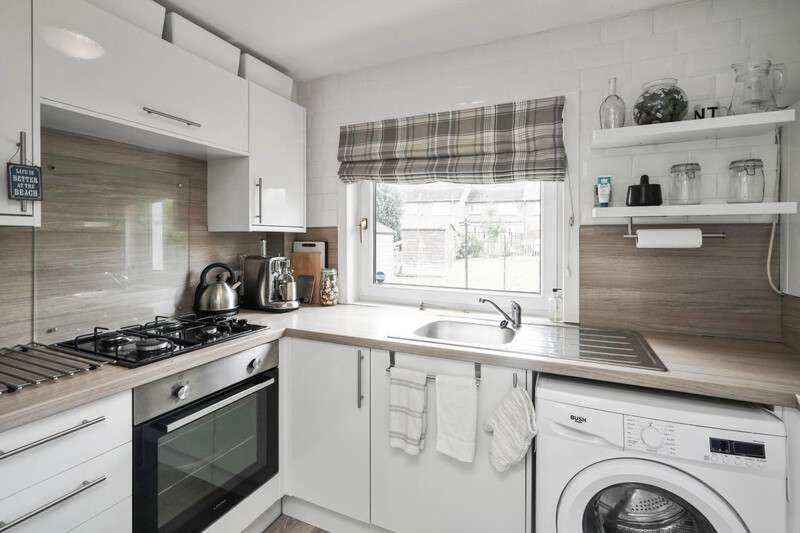 House With Garden And Parking 15 Min To City Center 에든버러 외부 사진