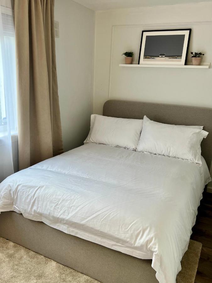 House With Garden And Parking 15 Min To City Center 에든버러 외부 사진